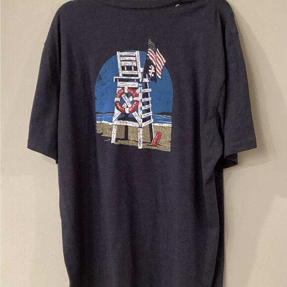 Izod Men’s Blue XL T-Shirt With Beach Scene NWOT. - Picture 3 of 3